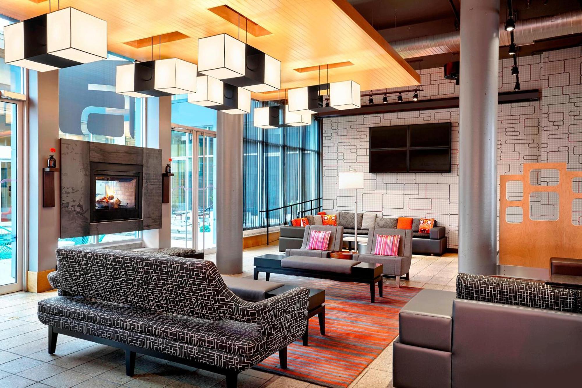 Aloft Montreal Airport Hotell Dorval Eksteriør bilde