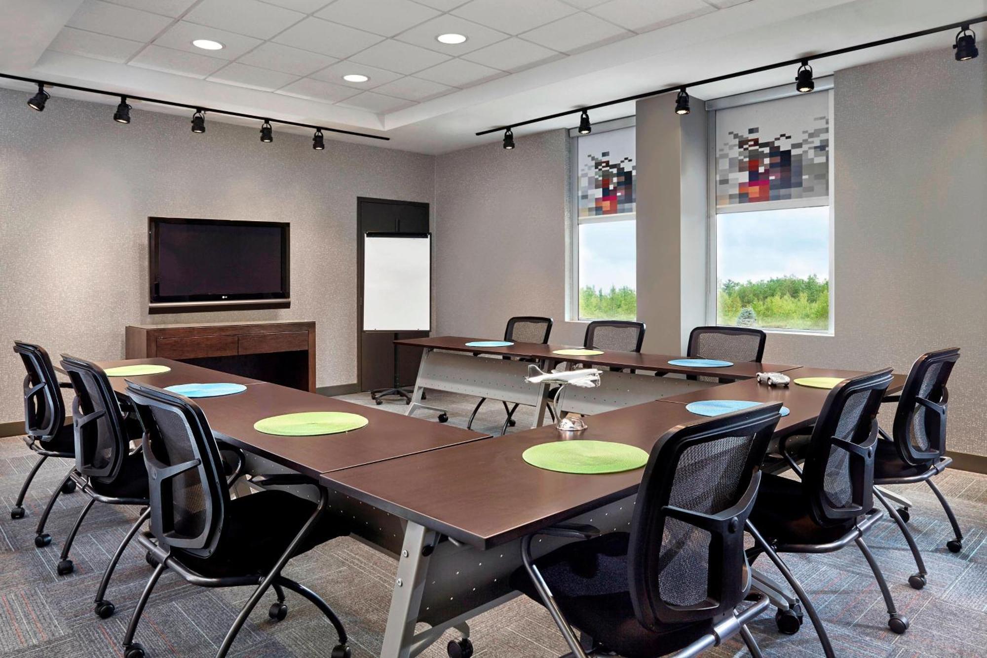 Aloft Montreal Airport Hotell Dorval Eksteriør bilde
